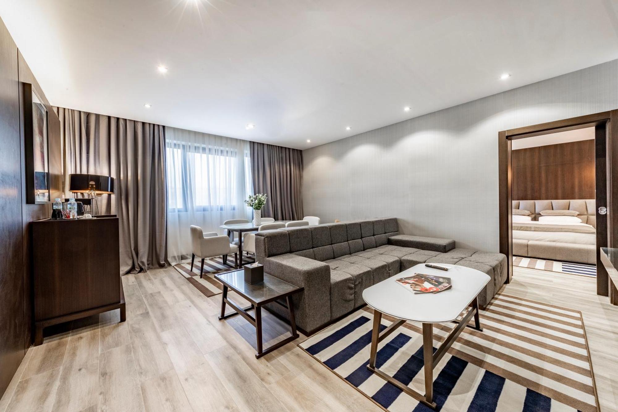 Riviera Royal Hotel Конакрі Екстер'єр фото