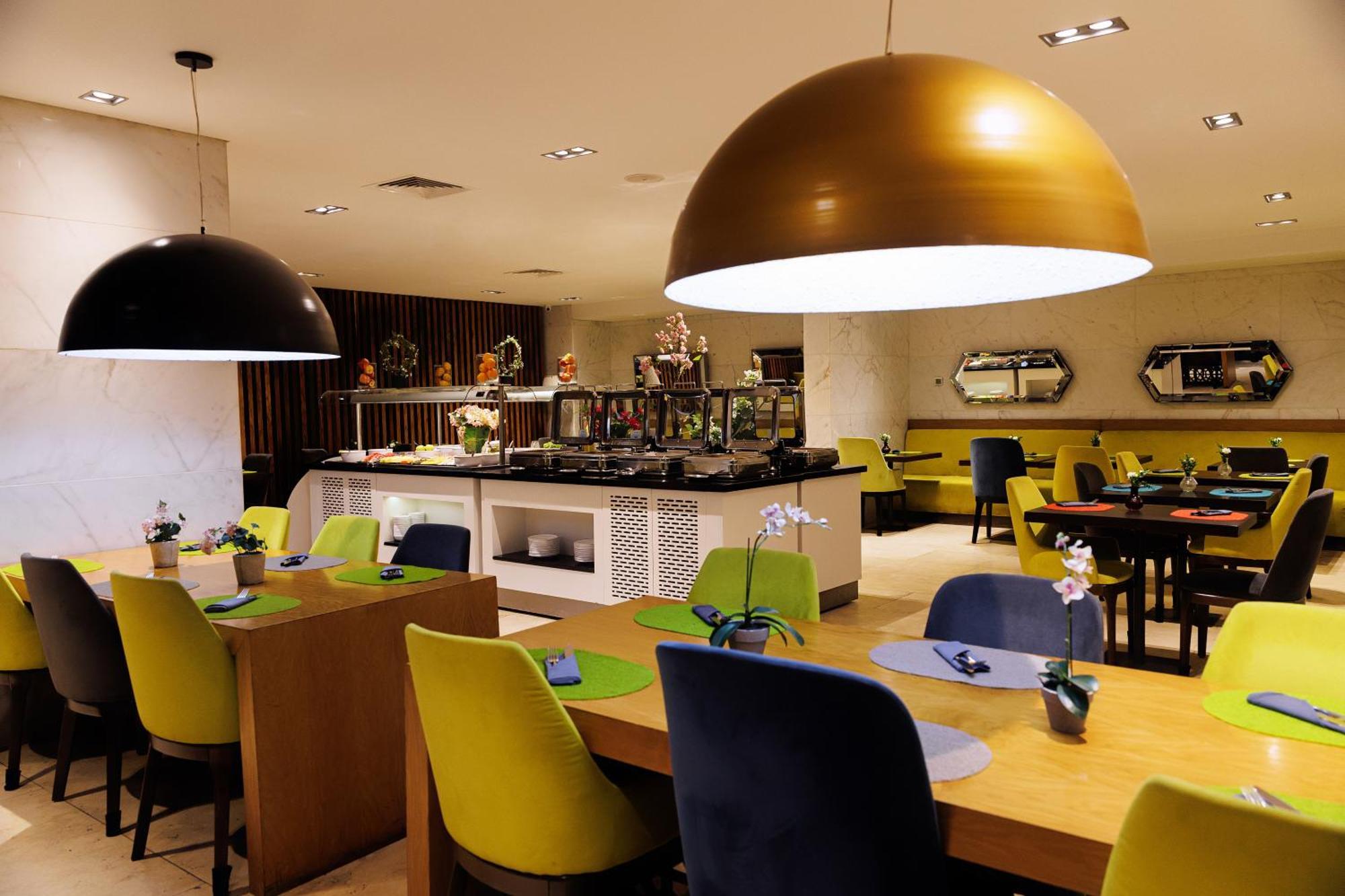 Riviera Royal Hotel Конакрі Екстер'єр фото