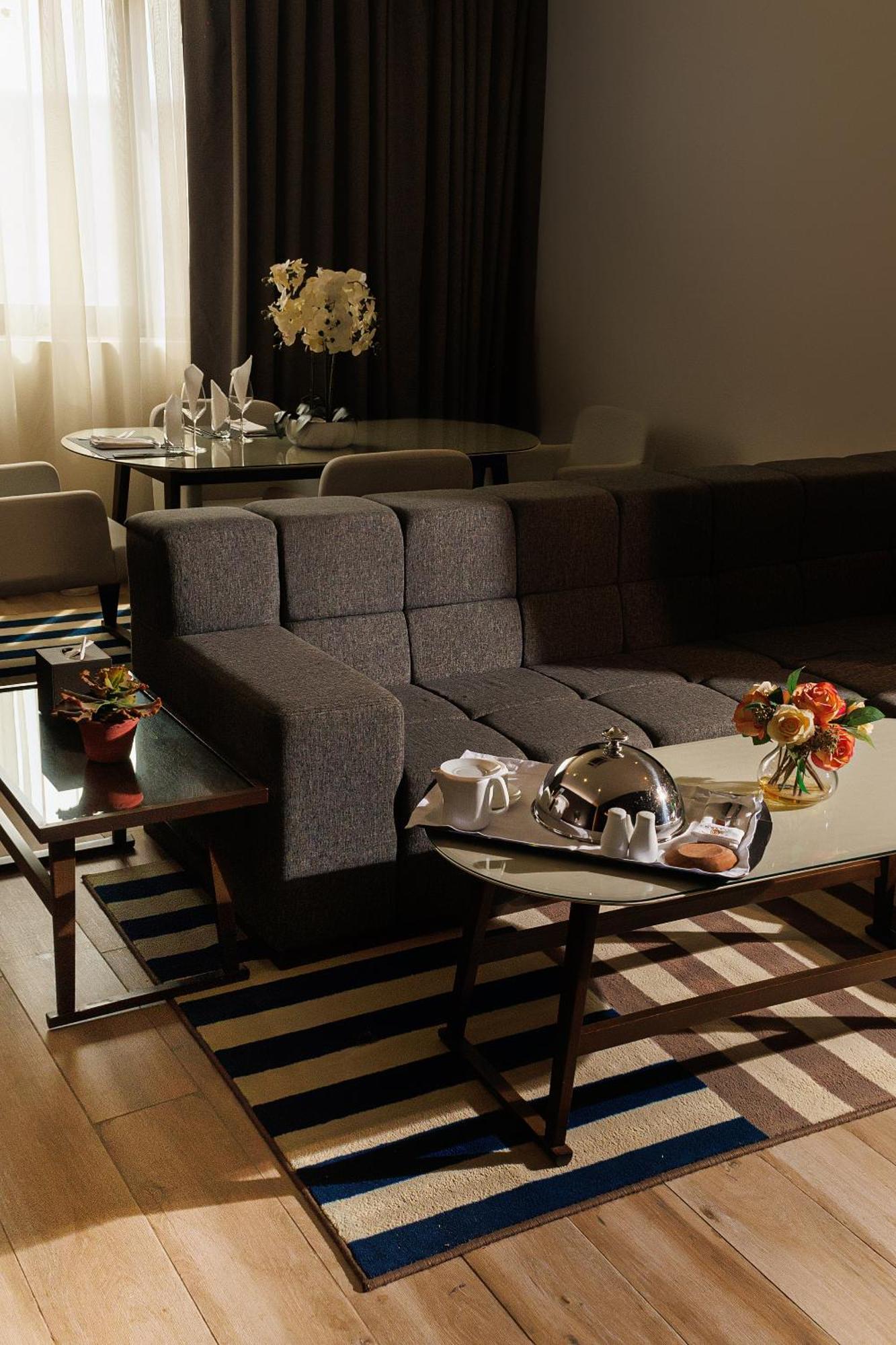 Riviera Royal Hotel Конакрі Екстер'єр фото